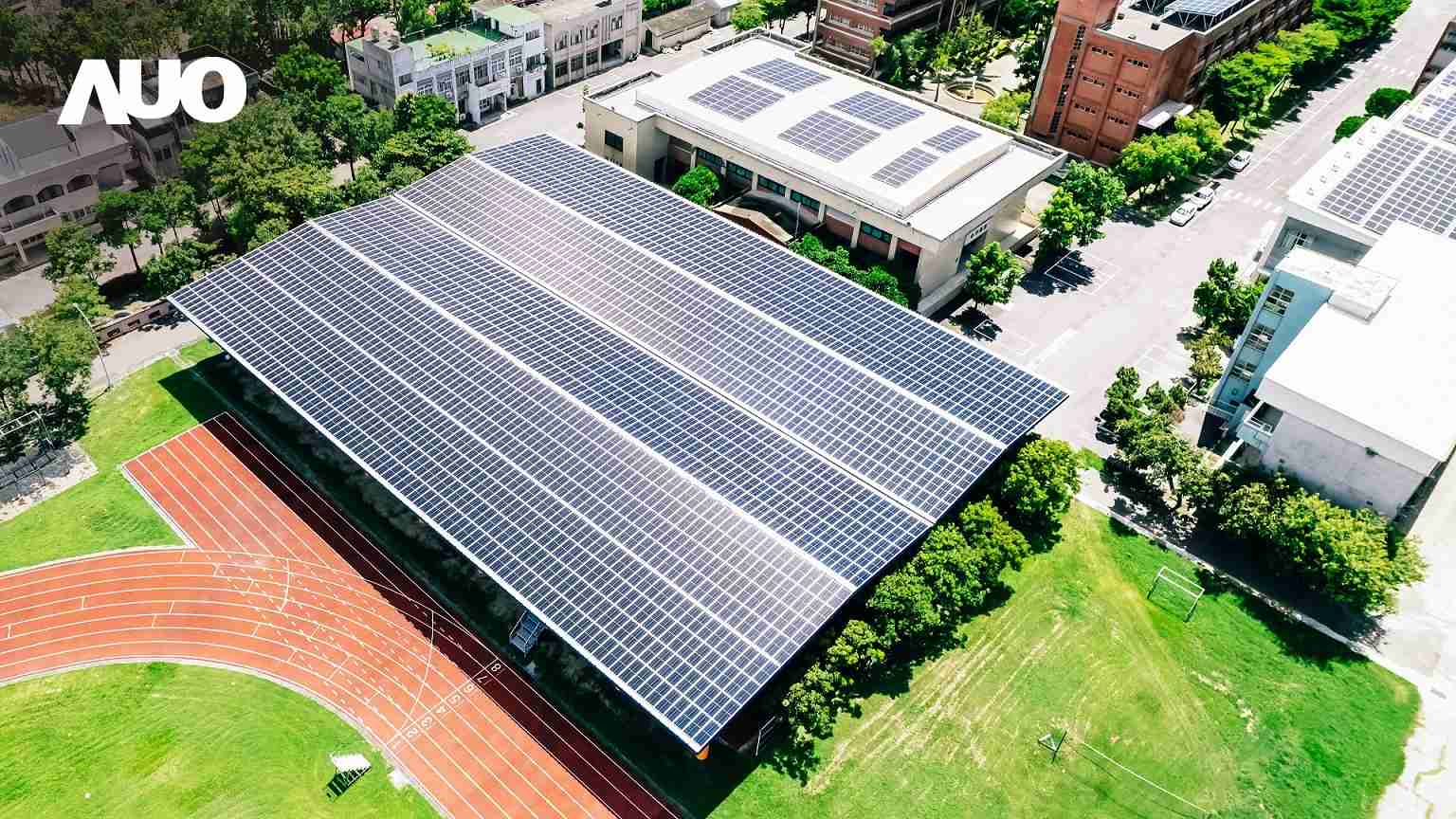 z6mg·人生就是博SunSteel光电整合型浪板具备快速安装、、、、轻量化优势，，，，可提升15%发电效能，，，通过国际IEC与台湾VPC认证安全、、防漏、、耐候标准